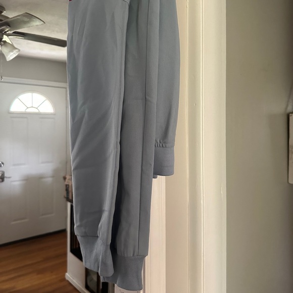 NWT Figs Scrubs - Picture 2 of 5